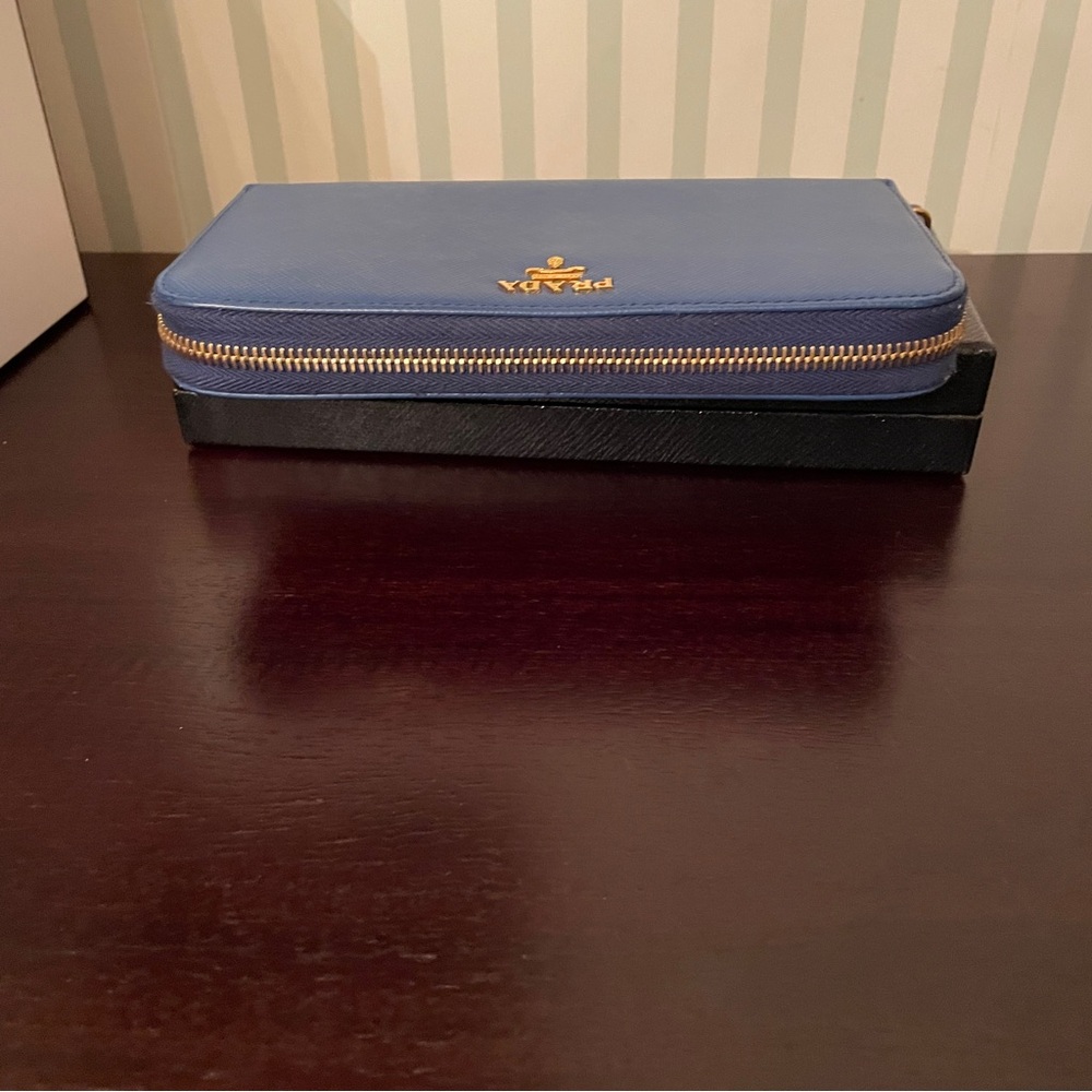 Prada Saffiano Leather Wallet in Blue Box, Tissue and Card - Picture 4 of 15